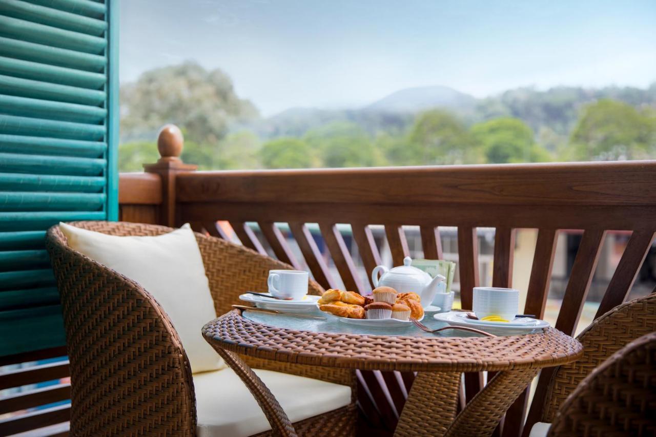 The Radh Hotel Kandy Exterior foto